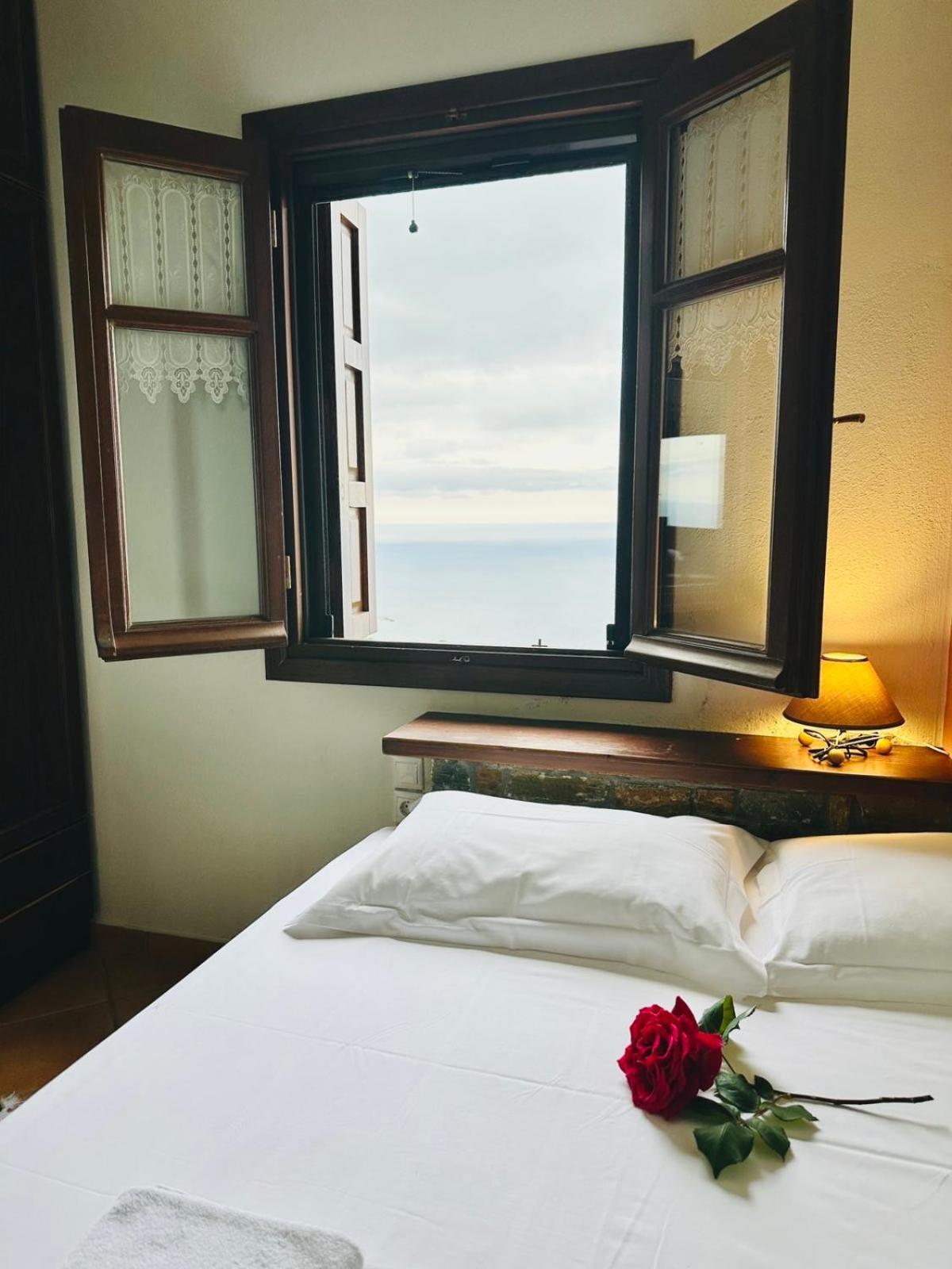 Stilvi Hotel Tsagarada Bagian luar foto